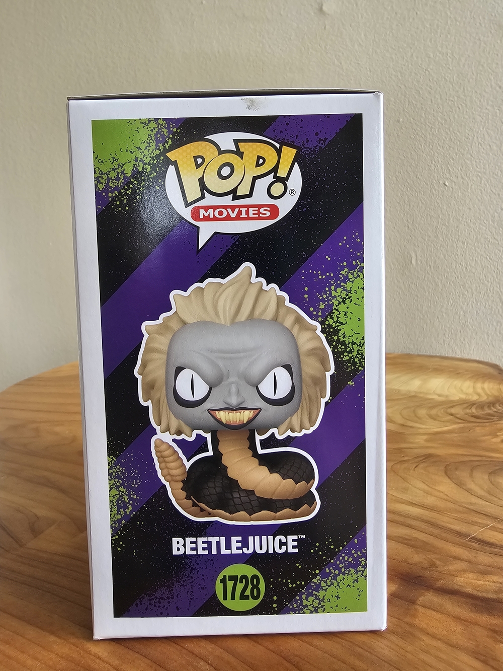 Funko Movies Beetlejuice #1728 Vinyl Figure - Gray/Green - Picture 5 of 8